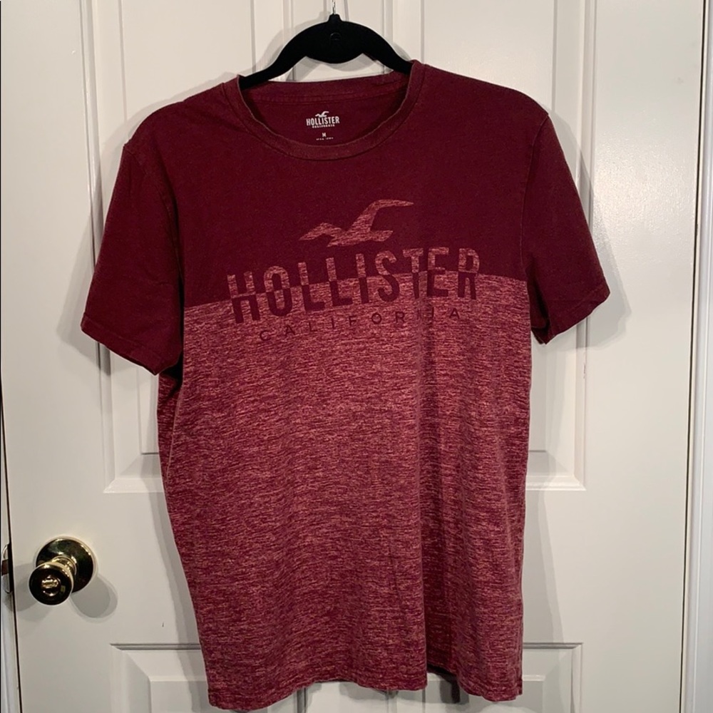 Size medium burgundy Hollister T-shirt